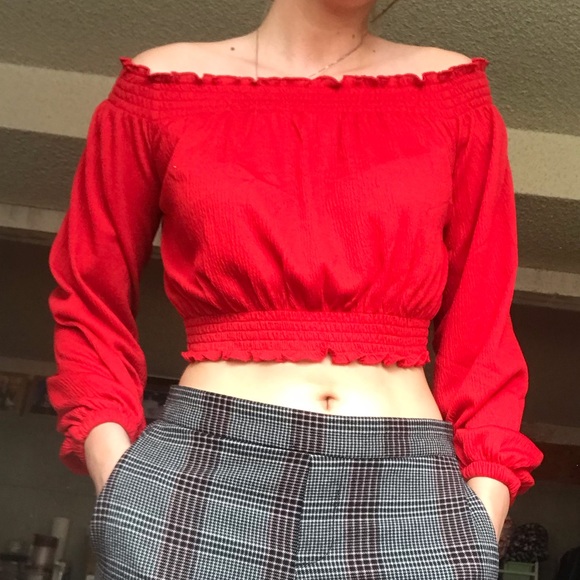 Divided Tops - ❤️Red crop top